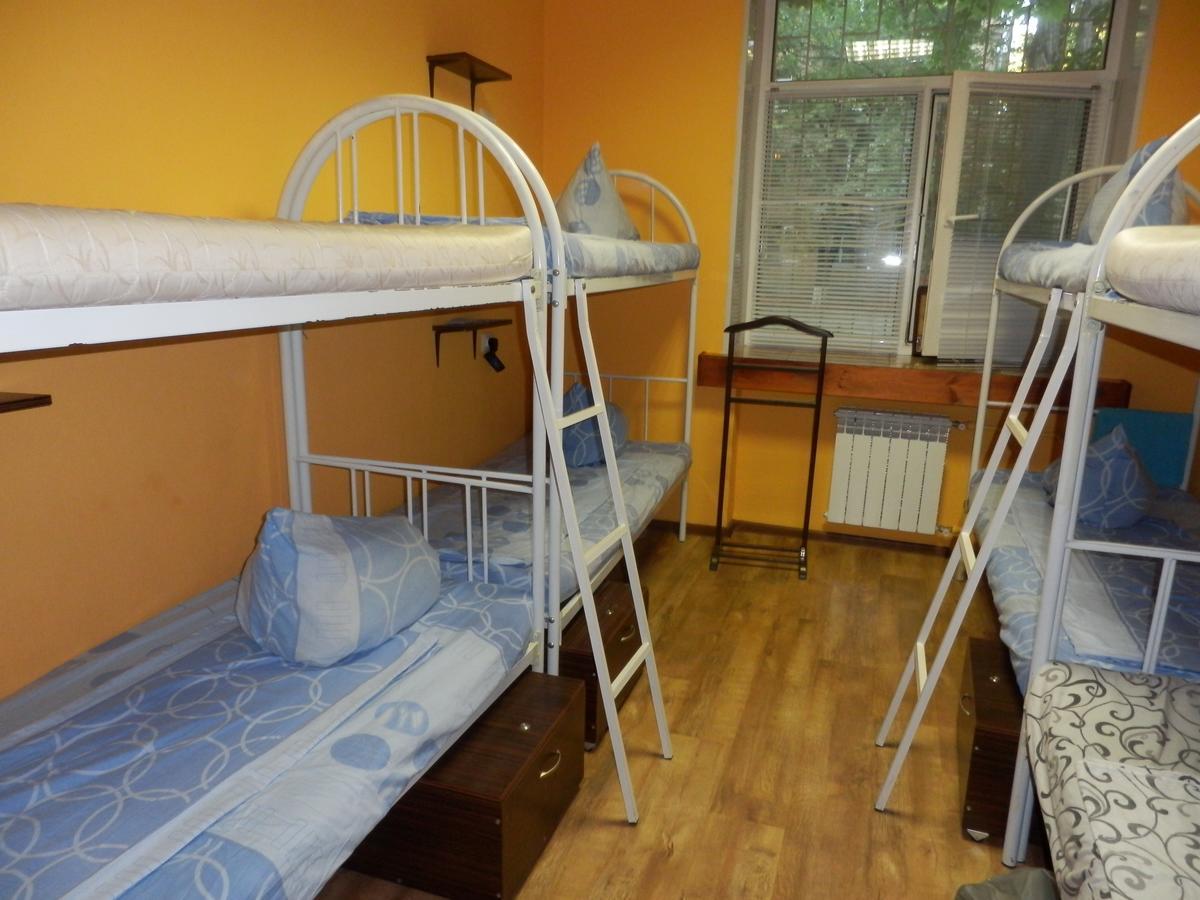 Yourhostel Svyatoshino キエフ エクステリア 写真
