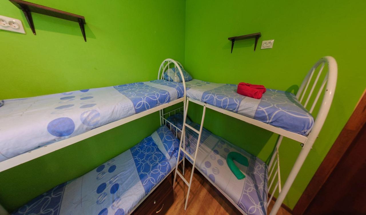 Yourhostel Svyatoshino キエフ エクステリア 写真